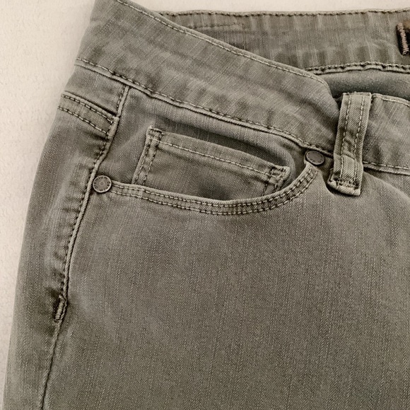 Premium brand Paige jeans in light olive green - Picture 3 of 5